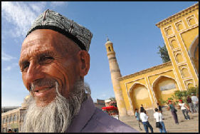20080220-Uighur outsde a mosque in Kashgar.jpg